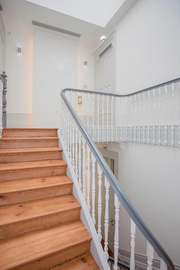 Liiiving - Downtown & Riverside Balcony Apartment ปอร์โต ภายนอก รูปภาพ